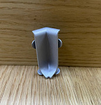 Угол внутренний алюминиевый анодированный 40 мм. к плинтусу Alpro 13 - 2140  