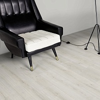 Ламинат Kaindl Дуб Дилайт К4419 RI